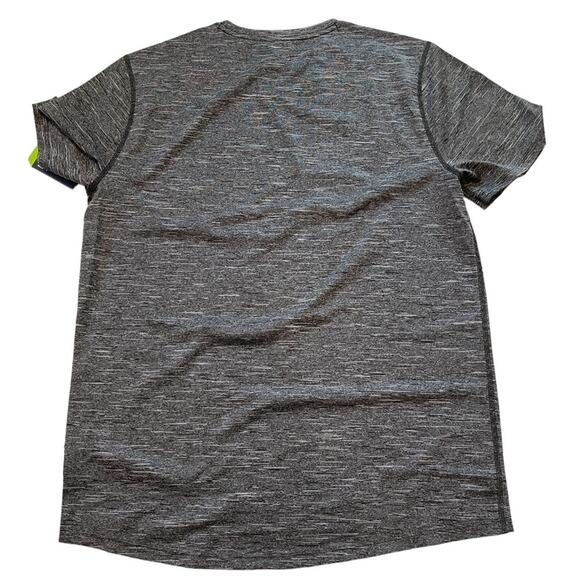 DSG Black / Gray Athletic Training Crew Neck Short Sleeve T-Shirt Large NWT - Picture 2 of 6